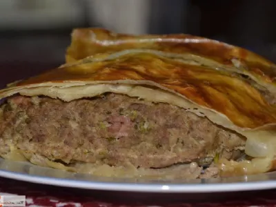 Mesna štruca v vlečenem testu