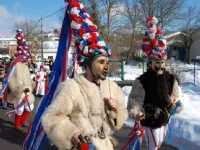 Pust, pust mastnih ust - Poznate tradicionalne slovenske pustne maske in običaje?