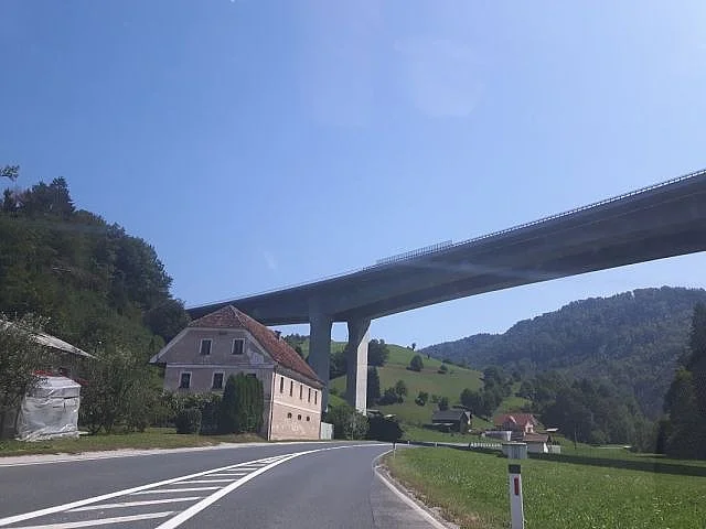 Oh, kako je dolga pot ...