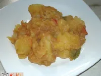 Fotografija recepta: Komarčkov krompir s paradižnikom