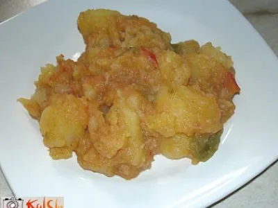 Komarčkov krompir s paradižnikom