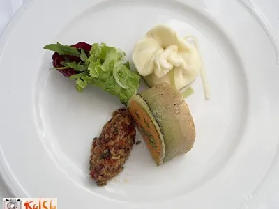 Omaka iz posušenih paradižnikov in rakovih repkov