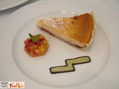 Sočno sadje s hojevim medom