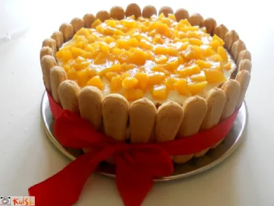 Jagodna torta z jogurtovo - skutno kremo