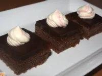 Fotografija recepta: Kocke črni gozdiček