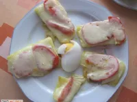 Fotografija recepta: Bučke s paradižnikom in sirom