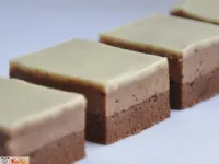 Fotografija recepta: Trojne čokoladne kocke