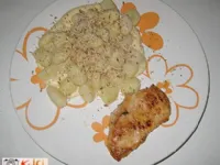 Fotografija recepta: Njoki v smetanovi omaki z lešniki