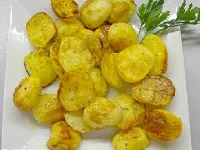 Fotografija recepta: Krompir iz pečice s curryjem in rožmarinom