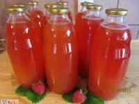 Fotografija recepta: Gosti jagodni sok.