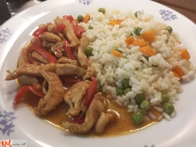 Piščanec z arašidi 