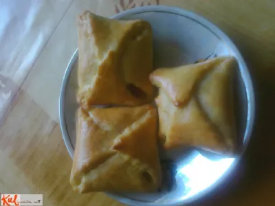 Skutni žepki z jabolčnim nadevom