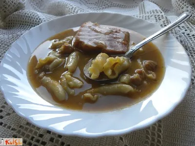 Fižolova enolončnica