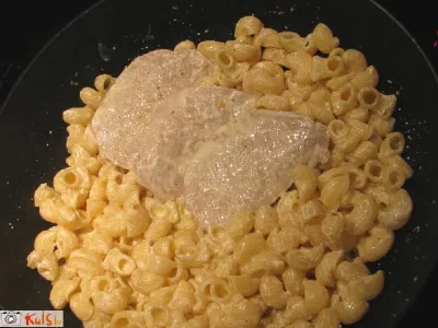 Testenine s kislo smetano