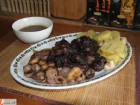 Fotografija recepta: Goveji rep v burgundski omaki