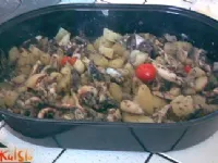 Fotografija recepta: Sipe s krompirjem v pečici