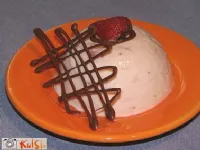 Fotografija recepta: Jagodno - jogurtove strjenke