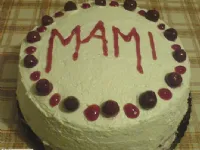 Fotografija recepta: Višnjevo bananina torta Malibu