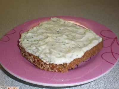 Osvežilen bučkin namaz