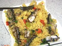 Fotografija recepta: Valoviti rezanci s papriko in sardinami