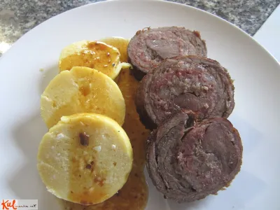 Ujeta klobasa (cotechino in galera)