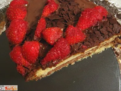 Božanska jagodno - čokoladna torta