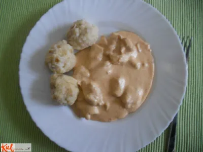 Piščančji file v smetanovi omaki