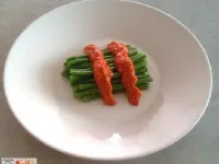 Fotografija recepta: Omaka iz pečenih paprik in mandljev