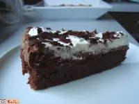 Fotografija recepta: Čokoladno lešnikova torta brez moke