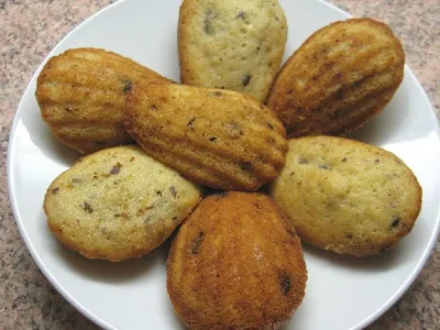 Magdalenice z banano in čokolado