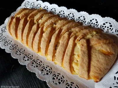 Štrudelj dveh jabolk