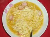 Fotografija recepta: Juha z rezanci in hrenovkami