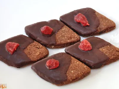 Temni čokoladni trikotniki