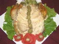 Fotografija recepta: Mrzel piščanec nadevan s francosko solato