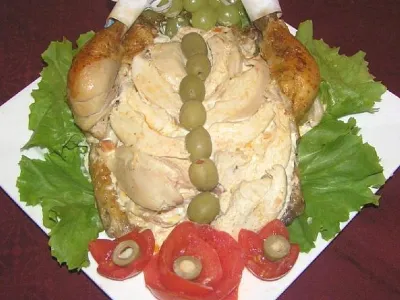 Mrzel piščanec nadevan s francosko solato