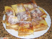 Fotografija recepta: Jabolčno skutina zloženka iz vlečenega testa