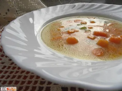 Korenčkova enostavna juha