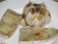 Fotografija recepta: Pečen česen