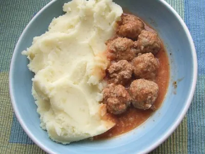 Mesni cmočki po Katjino