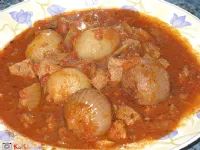 Fotografija recepta: Stifado - grški golaž s čebulicami