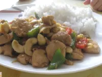 Fotografija recepta: Piščanec z indijskimi oreščki