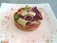 Fotografija recepta: Mešana solata s feto in praženo panceto