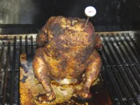 Fotografija recepta: Odišavljen piščanec na pivovski pločevinki