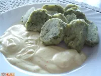 Fotografija recepta: Ohrovtovi cmoki v žafranovi omaki