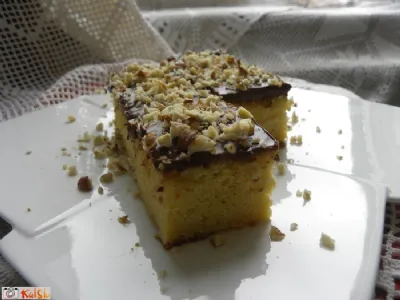 Marcipanove kocke s čokoladnim prelivom