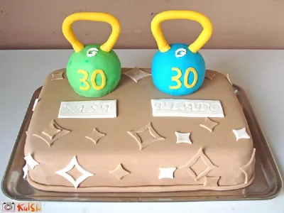 Čokoladna torta z gozdnimi sadeži