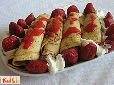 Palačinke s smetanovim nadevom