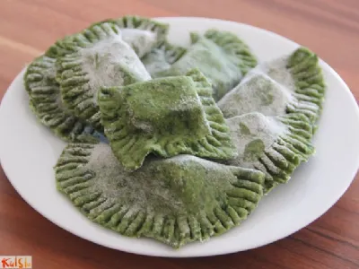 Nadevani špinačni žepki