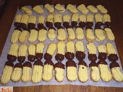 Pomarančni brizgani keksi