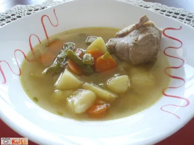 Mesna enolončnica z bio zelenjavo